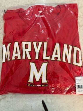 NWT Fanatics Red Univ of Maryland Graphic Crewneck Shirt Seeve Tee